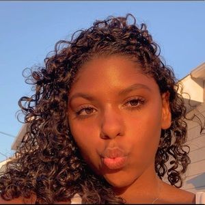 Meet your Posher, Kaylyn